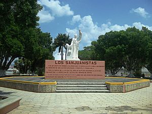 Monumento a los Sanjuanistas, Mérida, Yucatán (01)