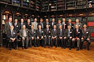 Robert Spetzler in a Neurosurgeons Group