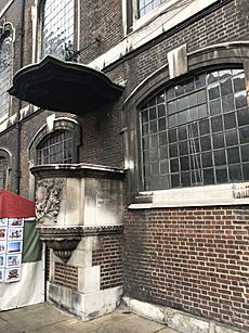 The external pulpit of St James's Church, Piccadilly