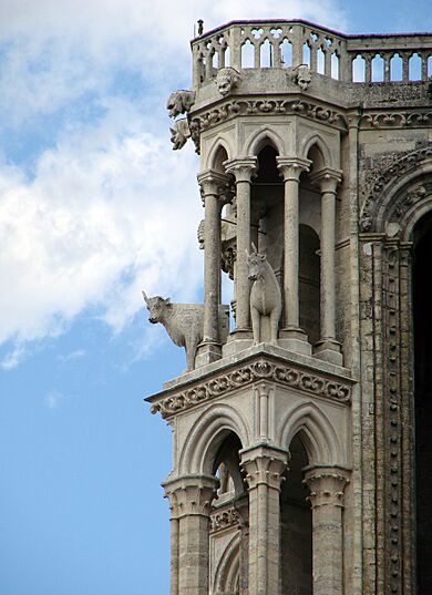 Tour Cathédrale de Laon 150808 1