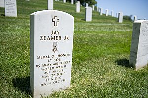 U.S. Army Air Forces Lt. Col. Jay Zeamer Jr. (48642032827)