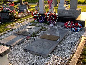 Alvin-york-gracie-williams-grave-tn1