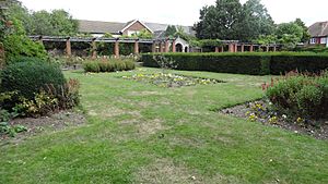 Broomfield Park garden