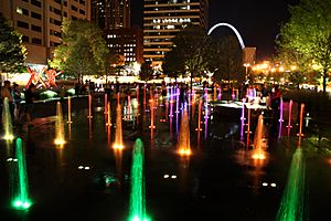 Citygarden spray plaza at night