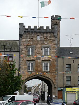 Clonmel town gate