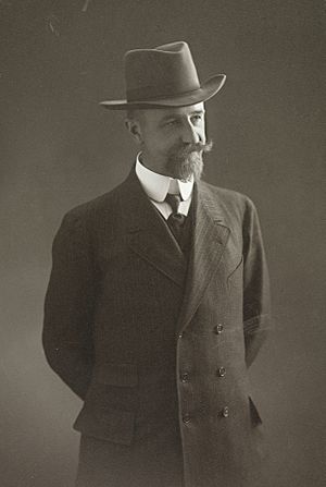 ETH-BIB-Lugeon, Maurice (1870 - 1953)-Portrait-Portr 09852.tif (cropped).jpg