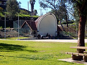 Fairmount park 6 band shell