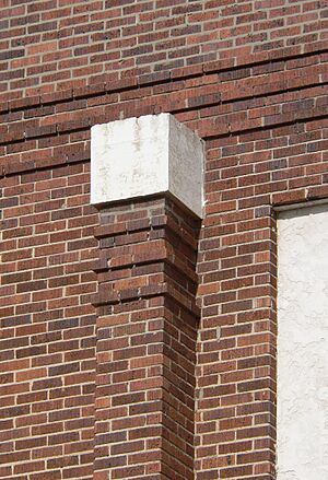 Hartington auditorium S side pilasters 2