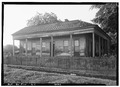 Historic American Buildings Survey Alex Bush, Photographer, April 14, 1937 SOUTH ELEVATION - Henry Williams Saunders House, Bonner Mill Road and Ferguson Street, Pickensville, HABS ALA,54-PICK,6-1