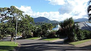 Looking south on Gloucester Street, Whitfield, 2018 01