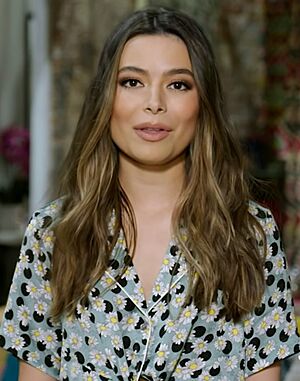 Miranda Cosgrove 2021