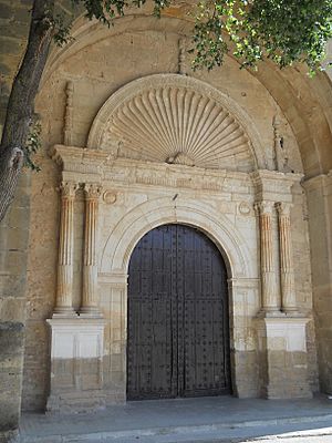 Mota del Cuervo portal iglesia