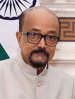 Ramen Deka with President Murmu (cropped).jpg