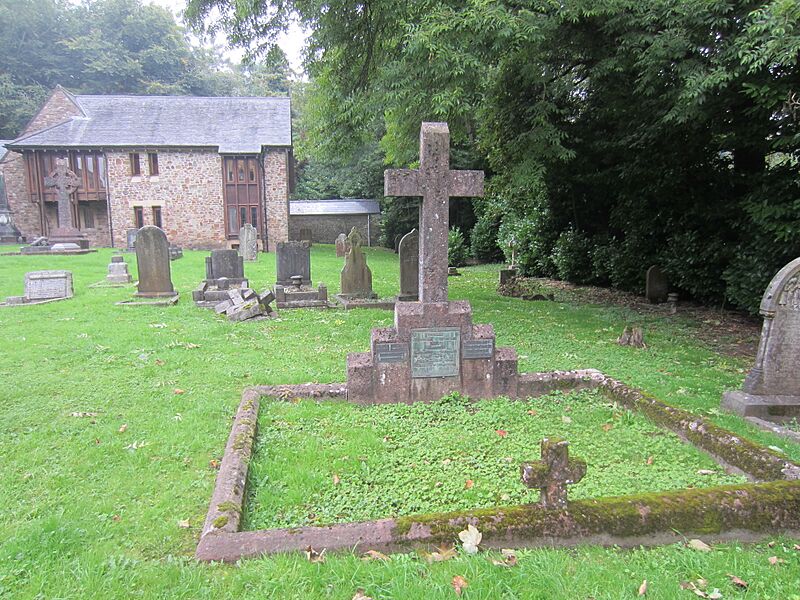 Square Grave, Llandaff Cathedral