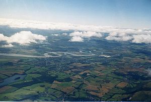 The Forth Valley near Alloa - geograph.org.uk - 723980