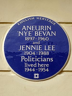 ANEURIN 'NYE' BEVAN 1897-1960 and JENNIE LEE 1904-1988 Politicians lived here 1944-1954