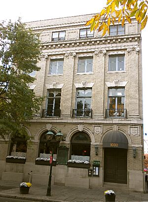 Chapel Street Commercial11