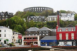 Distillery from the pier - geograph.org.uk - 1302806