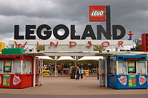 Entrance to Legoland Windsor.jpg