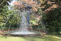 Fountain at Biedenharn Gardens, Monroe, LA IMG 4109