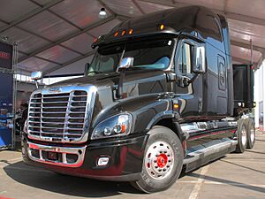 Freightliner Cascadia 125 XT 2014 (17944285932)