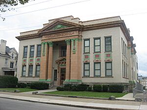 Gallatin School in Uniontown