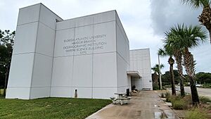 Harbor Branch Oceanographic Institute FAU Marine Science Building 2