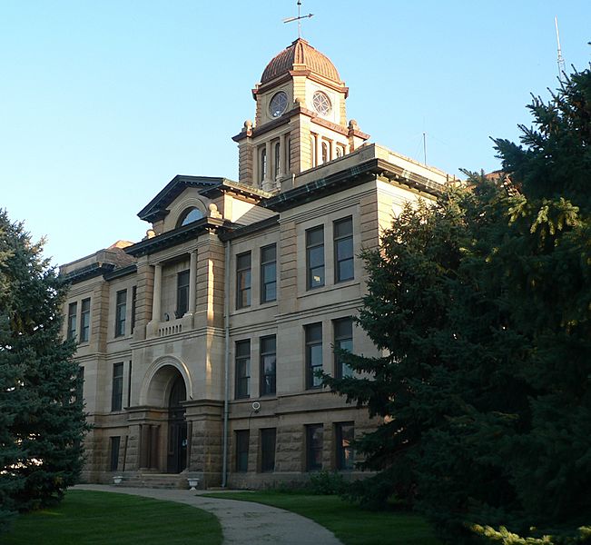 Image Marshall County, SD, courthouse from NW 1