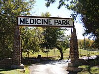 Medicine Park, Okla. Archway Sign