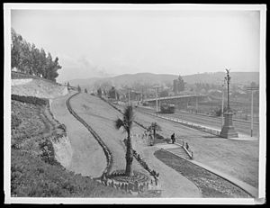 North Broadway entrance to Elysian Park, ca.1900 (CHS-163)