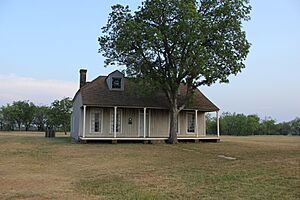 Officers Quarters, Jacksboro, Texas (9776588126)