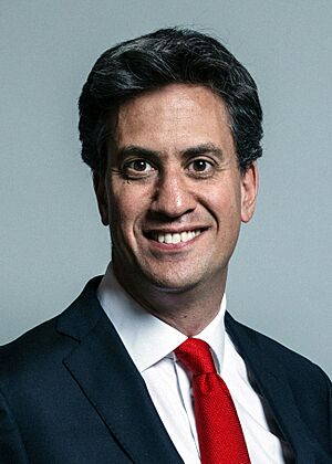 Official portrait of Edward Miliband crop 2 retouch
