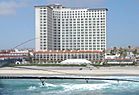 Rosarito Beach Hotel and Pier (cropped).jpg