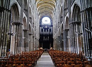 Rouen Cathédrale Primatiale Notre-Dame-de-l'Assomption Innen Langhaus West 2