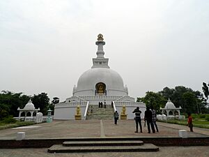 Shanti Stupa @ Vaishali - panoramio