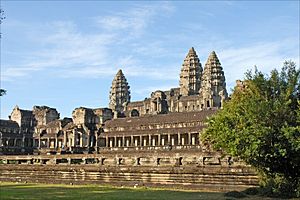 Angkor Vat (6931599619)