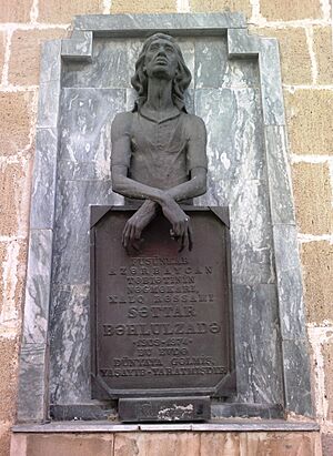 Bahlulzada's sculpture on his own home