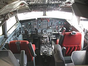 Boeing 707-123 B (1959) Cockpit