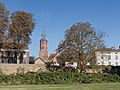 Buren, vestingwerken met toren van de Sint-Lambertuskerk RM11329 foto4 2016-10-05 10.47