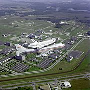Challenger Ferry Flight Flyover of Lyndon B. Johnson Space Center