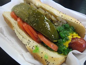 Chicago-style hot dog 2.jpg