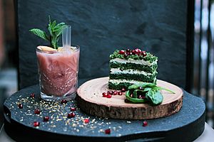 Green Herb Cake (Unsplash)