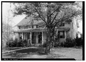 Historic American Buildings Survey R. Merritt Lacey, Photographer April 30, 1936 EXTERIOR - NORTH ELEVATION - Stephen Day House, 62 Elmwood Road, Chatham, Morris County, NJ HABS NJ,14-CHAT,2-1