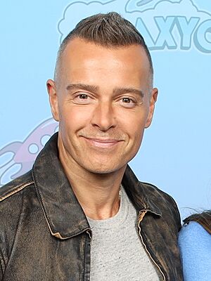 Joey Lawrence Photo Op GalaxyCon Richmond 2024.jpg