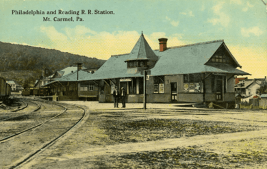 Philadelphia and Reading RR Station Mt Carmel PA c 1917