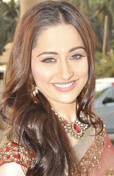 Sanjeeda at STAR Plus Dandia Shoot2 (cropped)