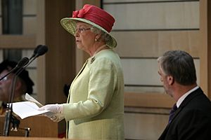 The Queen at the Scottish Parliament (15242675419)