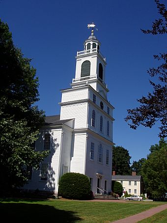 Unitarian Meeting House (exterior) Bedford, Massachusetts.JPG