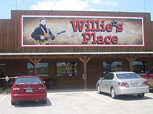 Willie's Place near Hillsboro, TX IMG 4050