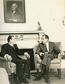 1970. Reunión con el presidente Richard Nixon en la Casa Blanca, Washington, en su visita oficial a USA